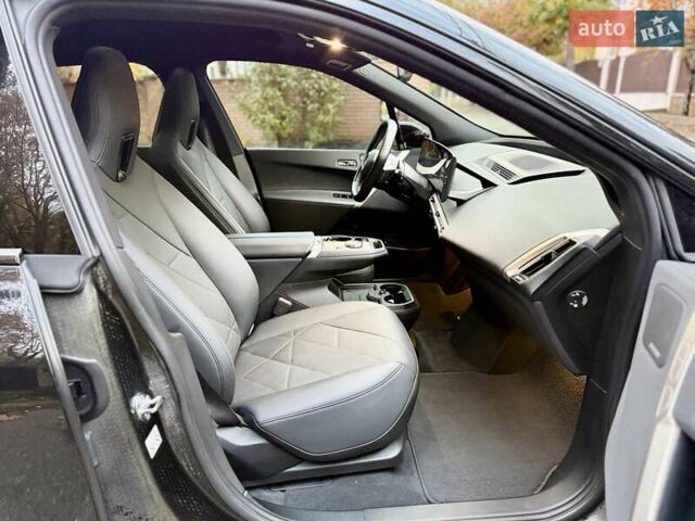 Чорний БМВ iX, об'ємом двигуна 0 л та пробігом 84 тис. км за 48500 $, фото 84 на Automoto.ua