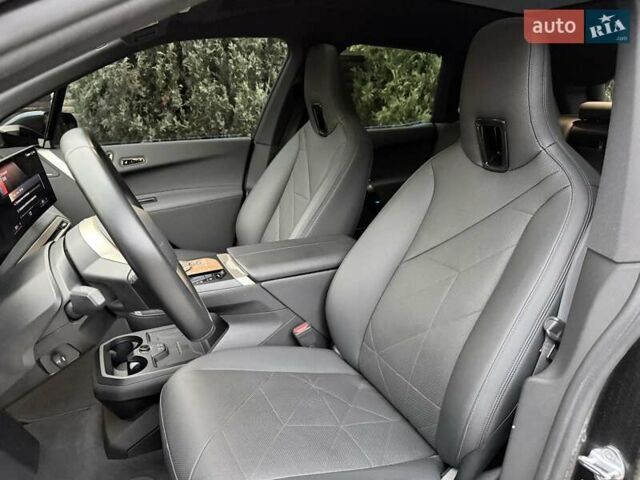 Чорний БМВ iX, об'ємом двигуна 0 л та пробігом 84 тис. км за 48500 $, фото 49 на Automoto.ua