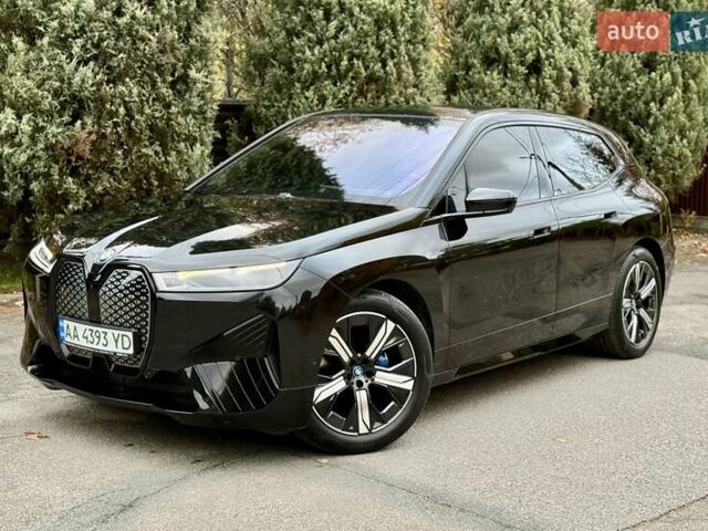 Чорний БМВ iX, об'ємом двигуна 0 л та пробігом 84 тис. км за 48500 $, фото 5 на Automoto.ua