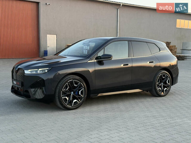 Чорний БМВ iX, об'ємом двигуна 0 л та пробігом 64 тис. км за 45000 $, фото 12 на Automoto.ua