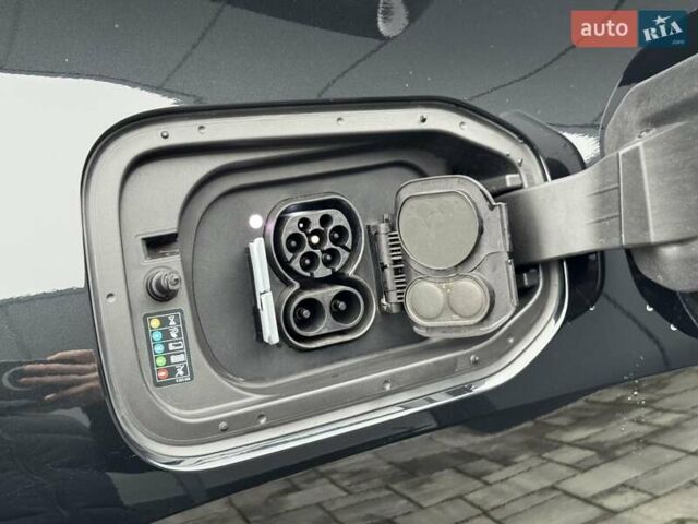 Черный БМВ iX, объемом двигателя 0 л и пробегом 37 тыс. км за 77900 $, фото 46 на Automoto.ua