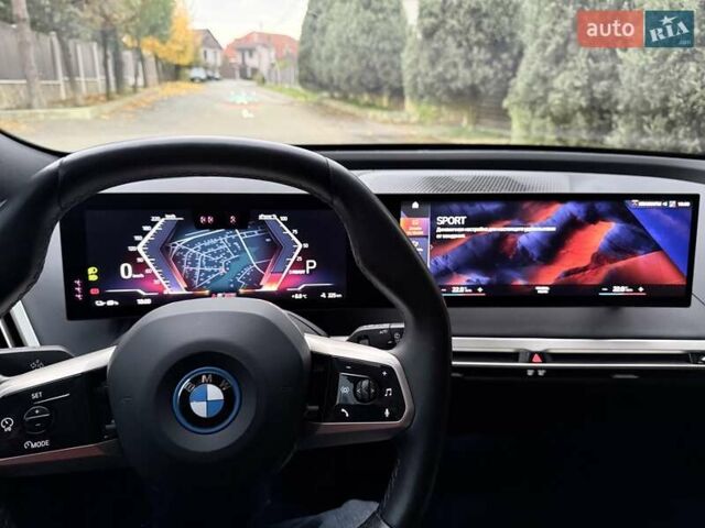 Чорний БМВ iX, об'ємом двигуна 0 л та пробігом 84 тис. км за 48500 $, фото 104 на Automoto.ua