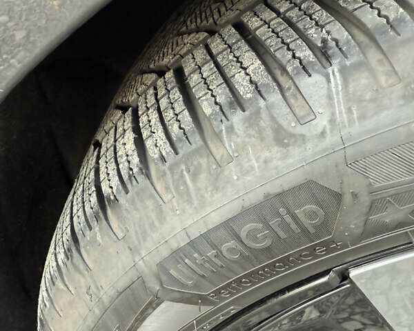 Чорний БМВ iX, об'ємом двигуна 0 л та пробігом 66 тис. км за 59900 $, фото 15 на Automoto.ua