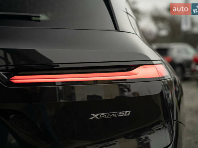 Черный БМВ iX, объемом двигателя 0 л и пробегом 40 тыс. км за 59900 $, фото 7 на Automoto.ua