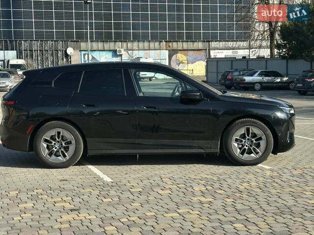 Черный БМВ iX, объемом двигателя 0 л и пробегом 113 тыс. км за 47500 $, фото 10 на Automoto.ua