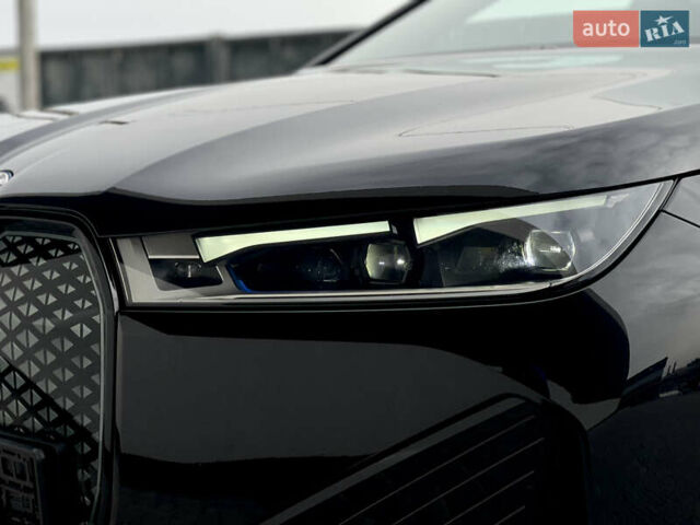 Черный БМВ iX, объемом двигателя 0 л и пробегом 27 тыс. км за 50000 $, фото 30 на Automoto.ua