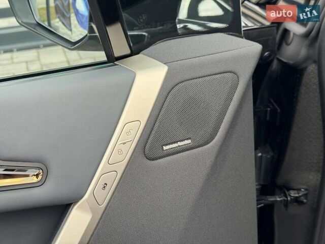 Черный БМВ iX, объемом двигателя 0 л и пробегом 45 тыс. км за 68700 $, фото 15 на Automoto.ua