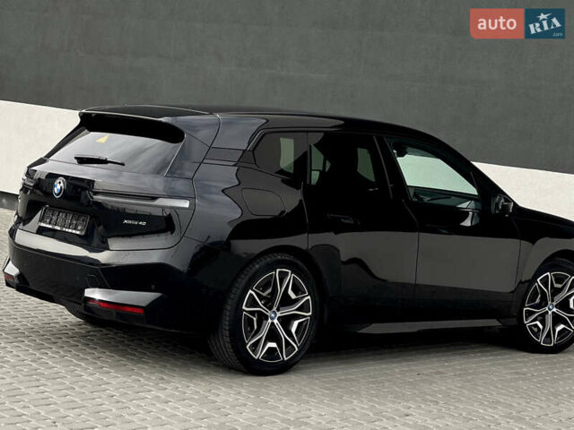 Черный БМВ iX, объемом двигателя 0 л и пробегом 27 тыс. км за 50000 $, фото 35 на Automoto.ua