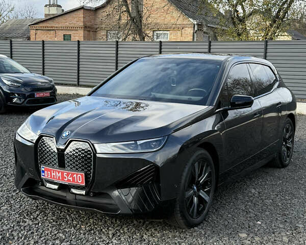 Чорний БМВ iX, об'ємом двигуна 0 л та пробігом 66 тис. км за 59900 $, фото 3 на Automoto.ua