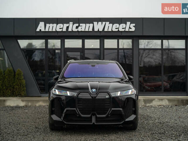 Черный БМВ iX, объемом двигателя 0 л и пробегом 40 тыс. км за 59900 $, фото 1 на Automoto.ua