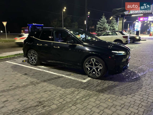 Черный БМВ iX, объемом двигателя 0 л и пробегом 165 тыс. км за 39000 $, фото 4 на Automoto.ua