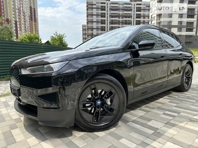 Чорний БМВ iX, об'ємом двигуна 0 л та пробігом 12 тис. км за 73222 $, фото 93 на Automoto.ua