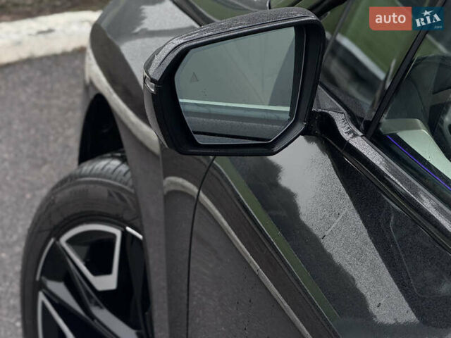 Черный БМВ iX, объемом двигателя 0 л и пробегом 18 тыс. км за 45900 $, фото 24 на Automoto.ua