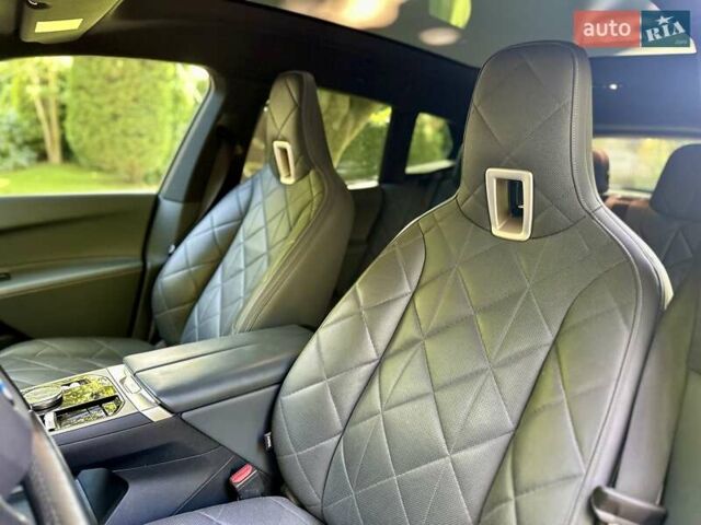 Черный БМВ iX, объемом двигателя 0 л и пробегом 48 тыс. км за 48000 $, фото 36 на Automoto.ua