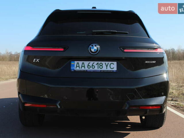 Черный БМВ iX, объемом двигателя 0 л и пробегом 83 тыс. км за 57700 $, фото 12 на Automoto.ua
