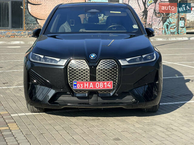 Черный БМВ iX, объемом двигателя 0 л и пробегом 113 тыс. км за 47500 $, фото 2 на Automoto.ua