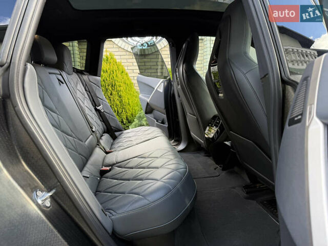 Черный БМВ iX, объемом двигателя 0 л и пробегом 57 тыс. км за 72000 $, фото 85 на Automoto.ua