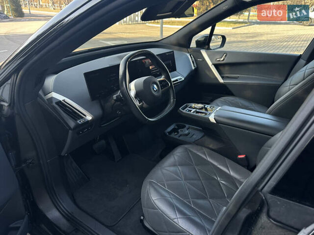 Черный БМВ iX, объемом двигателя 0 л и пробегом 113 тыс. км за 47500 $, фото 21 на Automoto.ua