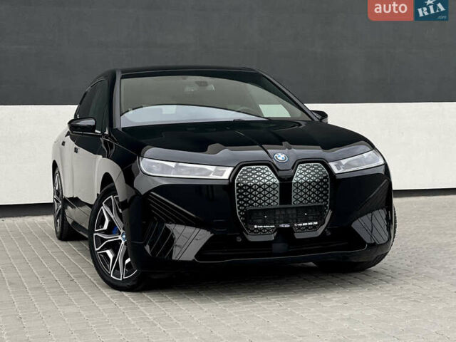 Черный БМВ iX, объемом двигателя 0 л и пробегом 27 тыс. км за 50000 $, фото 17 на Automoto.ua