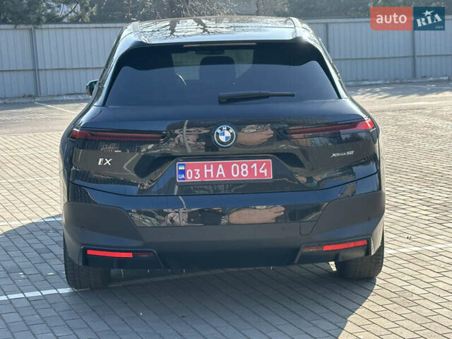 Черный БМВ iX, объемом двигателя 0 л и пробегом 113 тыс. км за 47500 $, фото 7 на Automoto.ua