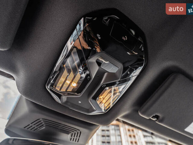 Черный БМВ iX, объемом двигателя 0 л и пробегом 67 тыс. км за 67000 $, фото 69 на Automoto.ua