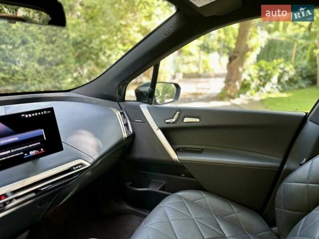 Черный БМВ iX, объемом двигателя 0 л и пробегом 48 тыс. км за 48000 $, фото 37 на Automoto.ua