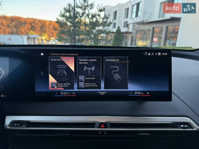 Черный БМВ iX, объемом двигателя 0 л и пробегом 125 тыс. км за 42800 $, фото 41 на Automoto.ua