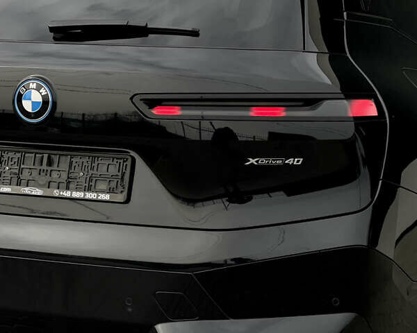 Черный БМВ iX, объемом двигателя 0 л и пробегом 27 тыс. км за 50000 $, фото 31 на Automoto.ua