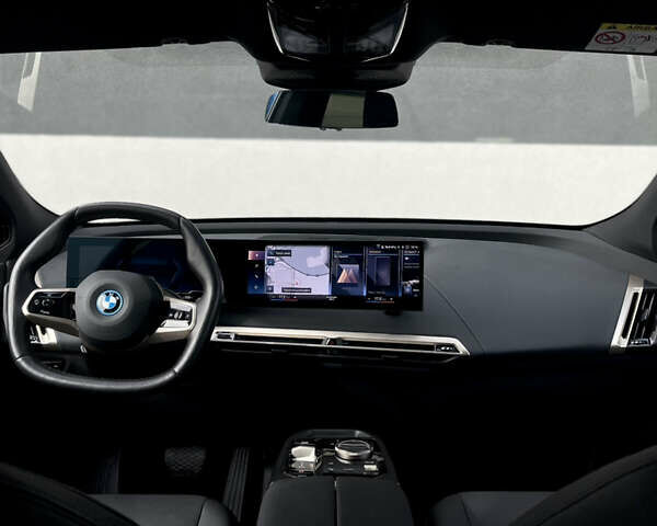 Черный БМВ iX, объемом двигателя 0 л и пробегом 27 тыс. км за 50000 $, фото 47 на Automoto.ua