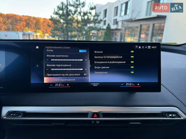Черный БМВ iX, объемом двигателя 0 л и пробегом 125 тыс. км за 42800 $, фото 35 на Automoto.ua