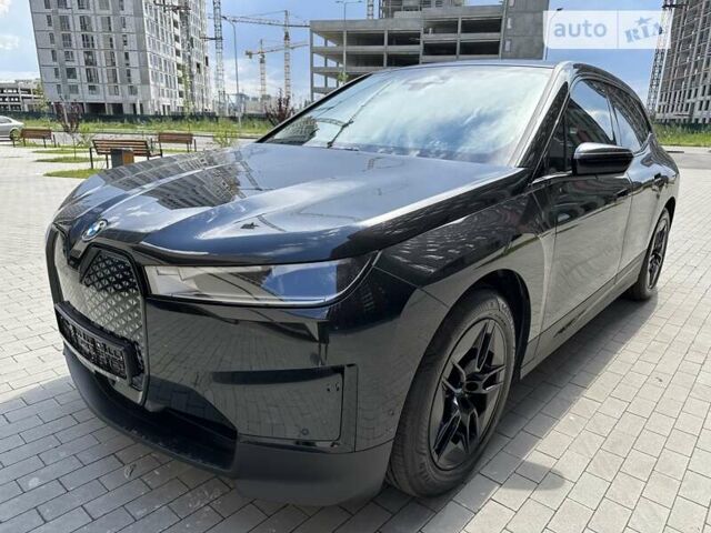 Чорний БМВ iX, об'ємом двигуна 0 л та пробігом 12 тис. км за 73222 $, фото 97 на Automoto.ua