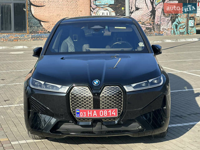 Черный БМВ iX, объемом двигателя 0 л и пробегом 113 тыс. км за 47500 $, фото 1 на Automoto.ua