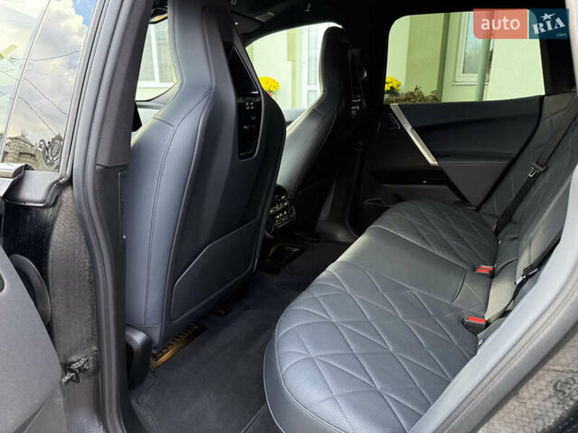 Черный БМВ iX, объемом двигателя 0 л и пробегом 57 тыс. км за 72000 $, фото 92 на Automoto.ua