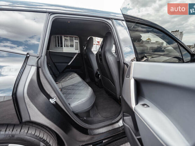 Черный БМВ iX, объемом двигателя 0 л и пробегом 67 тыс. км за 67000 $, фото 37 на Automoto.ua