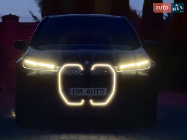 Черный БМВ iX, объемом двигателя 0 л и пробегом 57 тыс. км за 72000 $, фото 112 на Automoto.ua