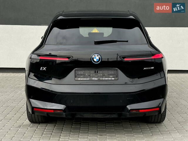 Черный БМВ iX, объемом двигателя 0 л и пробегом 27 тыс. км за 50000 $, фото 28 на Automoto.ua