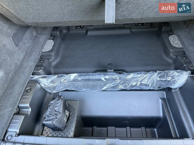 Черный БМВ iX, объемом двигателя 0 л и пробегом 57 тыс. км за 72000 $, фото 97 на Automoto.ua