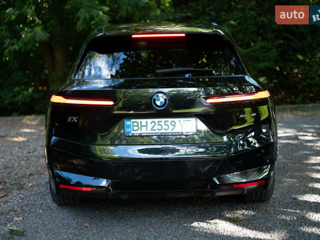 Черный БМВ iX, объемом двигателя 0 л и пробегом 48 тыс. км за 48000 $, фото 16 на Automoto.ua