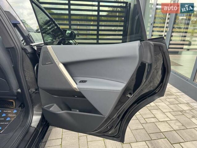 Черный БМВ iX, объемом двигателя 0 л и пробегом 45 тыс. км за 68700 $, фото 40 на Automoto.ua