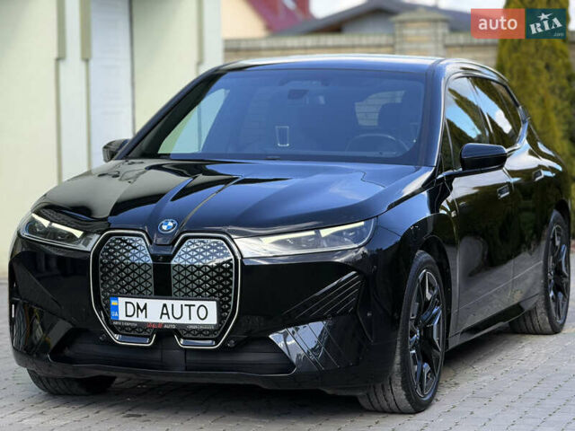 Черный БМВ iX, объемом двигателя 0 л и пробегом 57 тыс. км за 72000 $, фото 18 на Automoto.ua