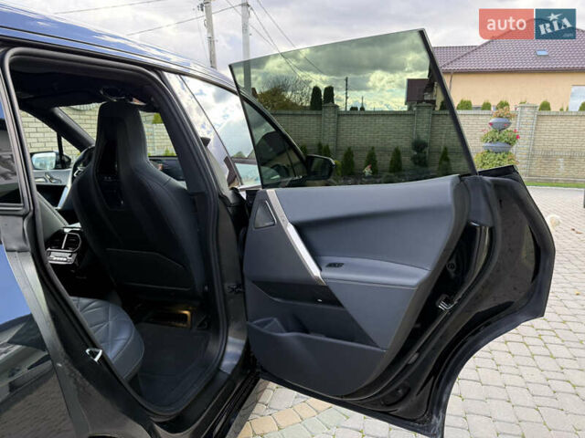 Черный БМВ iX, объемом двигателя 0 л и пробегом 57 тыс. км за 72000 $, фото 82 на Automoto.ua