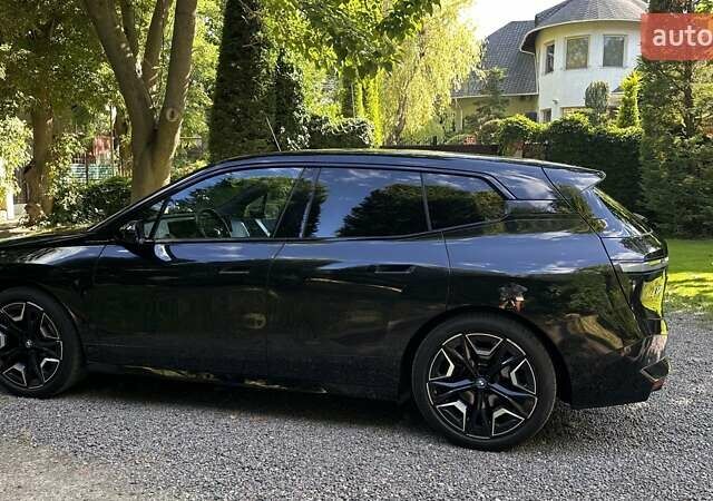 Черный БМВ iX, объемом двигателя 0 л и пробегом 48 тыс. км за 48000 $, фото 24 на Automoto.ua