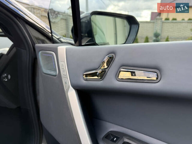 Черный БМВ iX, объемом двигателя 0 л и пробегом 57 тыс. км за 72000 $, фото 73 на Automoto.ua