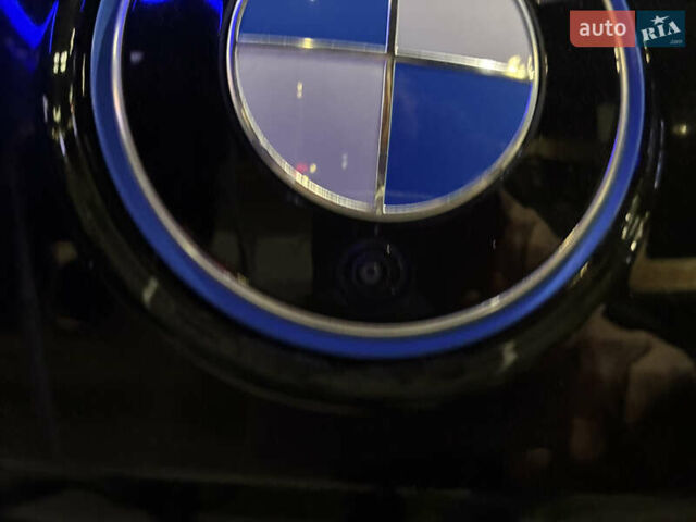Черный БМВ iX, объемом двигателя 0 л и пробегом 165 тыс. км за 39000 $, фото 25 на Automoto.ua