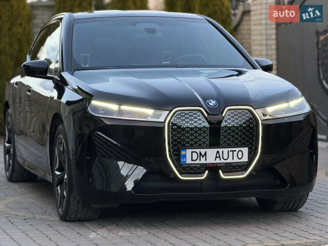 Черный БМВ iX, объемом двигателя 0 л и пробегом 57 тыс. км за 72000 $, фото 111 на Automoto.ua