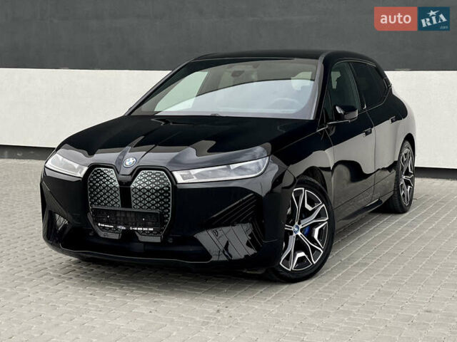 Черный БМВ iX, объемом двигателя 0 л и пробегом 27 тыс. км за 50000 $, фото 2 на Automoto.ua