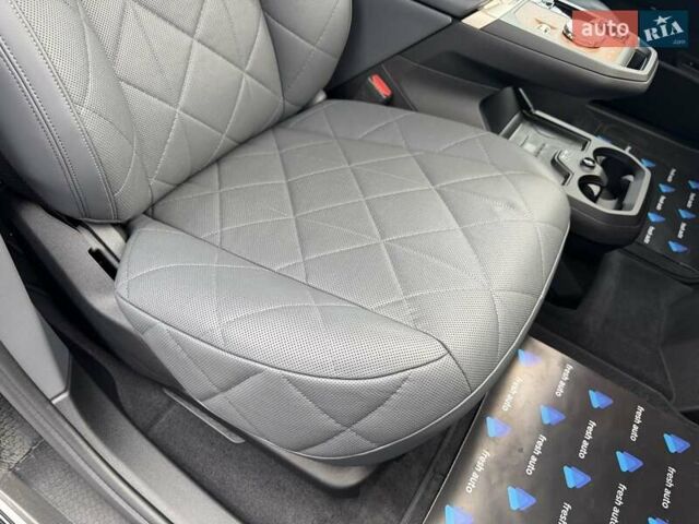 Черный БМВ iX, объемом двигателя 0 л и пробегом 45 тыс. км за 68700 $, фото 41 на Automoto.ua