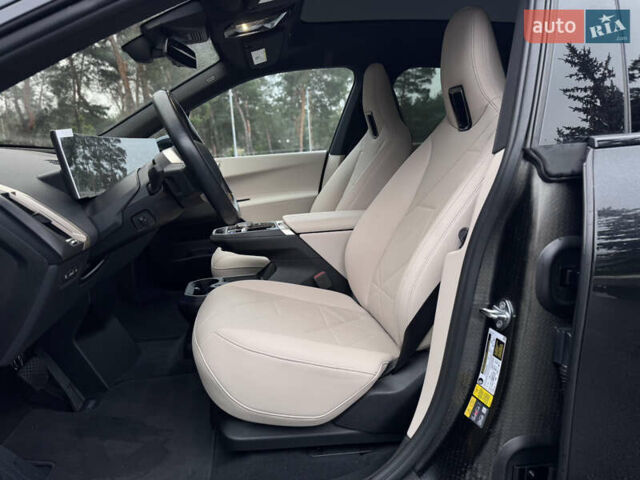 Черный БМВ iX, объемом двигателя 0 л и пробегом 18 тыс. км за 45900 $, фото 41 на Automoto.ua
