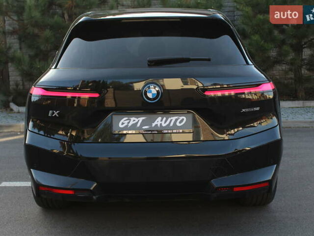 Черный БМВ iX, объемом двигателя 0 л и пробегом 27 тыс. км за 69700 $, фото 11 на Automoto.ua