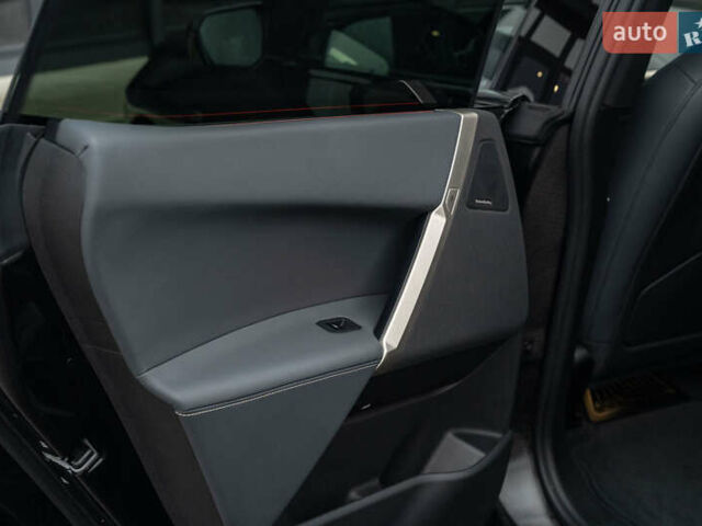 Черный БМВ iX, объемом двигателя 0 л и пробегом 40 тыс. км за 59900 $, фото 54 на Automoto.ua